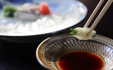 最高級国産トラフグ使用！トラフグ刺しふぐ鍋セット（3人前）［冷蔵］ほり川母家