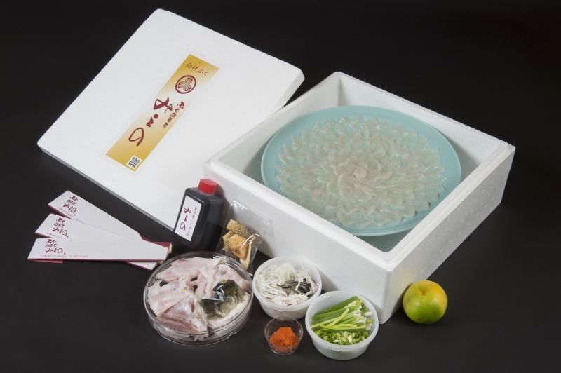 トラフグ刺しふぐ鍋セット（2～3人前）［冷蔵］ふぐ料理・うなぎ料理専門店！「四季亭みえの」