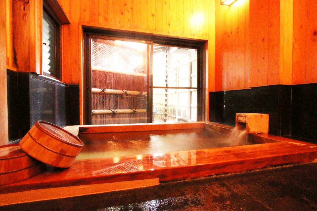 武家屋敷に泊まる　御宿料亭春光園ペア宿泊券（１泊2食付）≪天然とらふぐフルコース≫