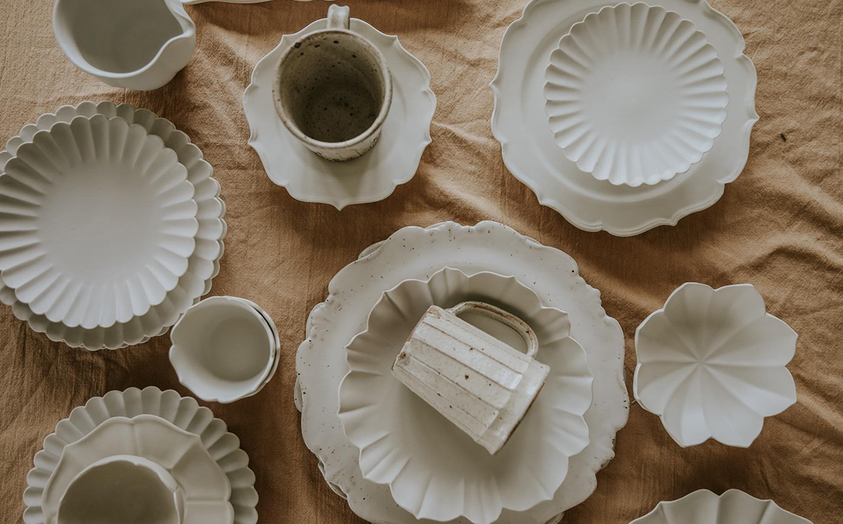 〔臼杵焼〕稜花ティーカップ＆ソーサー【1客】