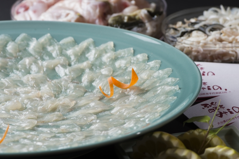 トラフグ刺しふぐ鍋セット（2～3人前）［冷蔵］ふぐ料理・うなぎ料理専門店！「四季亭みえの」