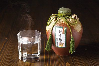 麦焼酎本来の香りと旨味を感じる大分むぎ焼酎「丹生島」黒麹