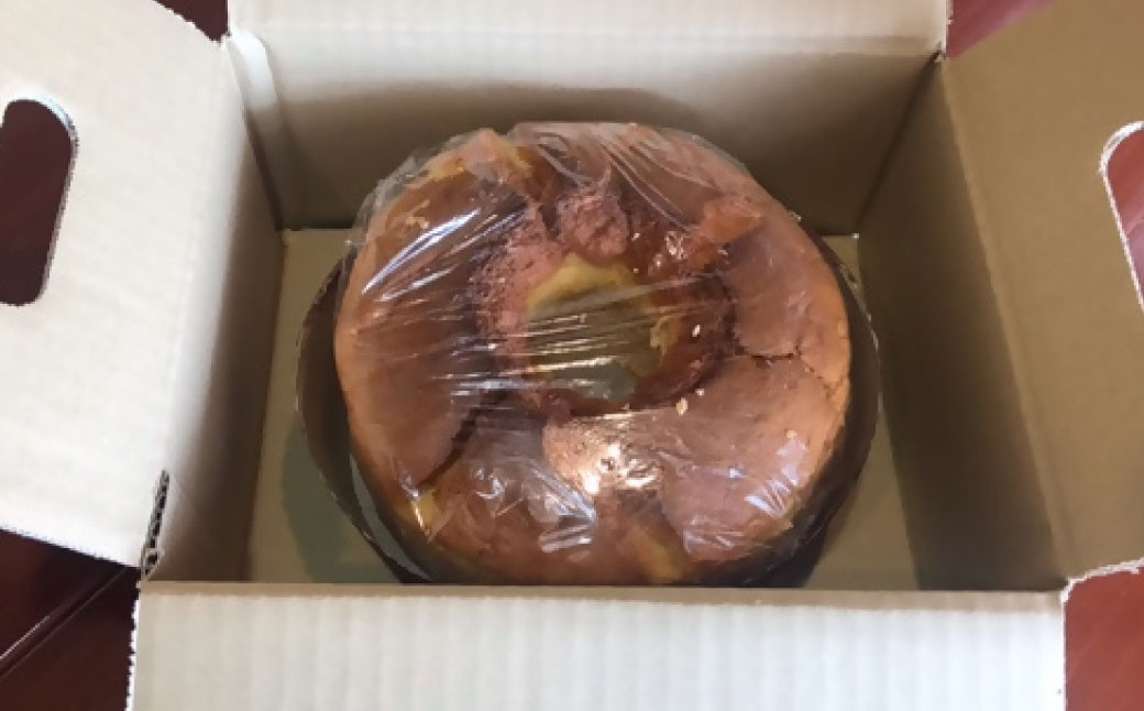 シェフ手作り ふわふわバナナシフォンケーキ 1個（ホール：直径17cm）【ぞんた～くひかり】焼き菓子 ケーキ