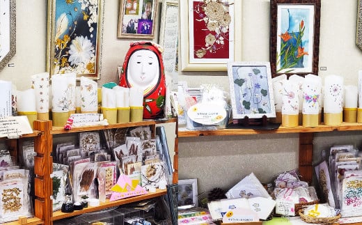 竹田市商店街で体験！【おし花工房いちりん草】のおし花で手づくり体験～花あかり（小）～（チケット1名様分）