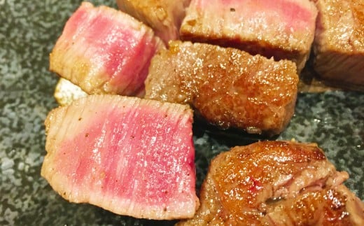 日本一の和牛 おおいた豊後牛＜『頂』サーロインステーキ 400g(200g x 2枚) × 4カ月 (合計 1.6kg)＞