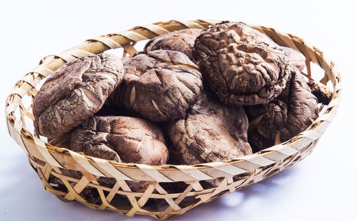 大分県産 原木栽培 乾しいたけ 上どんこ 約240g （約80g×3袋） FJD16