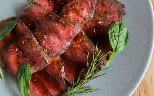 【年内配送】【スピード発送】 ローストビーフ 300g 黒毛和牛 A4ランク以上 片桐さんの おおいた和牛 国産 オードブル クリスマス パーティ ビーフ 牛肉 匠牧場