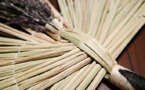 田染荘小崎のわら細工「鶴」