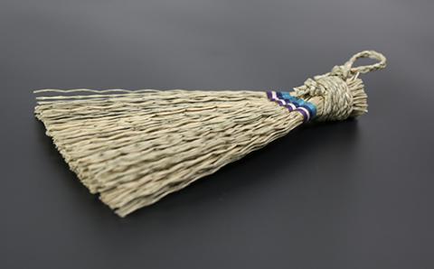 卓上ほうき（長さ約24cm）[大分県国東半島産の七島藺（しちとうい）使用] ＜071-005_5＞