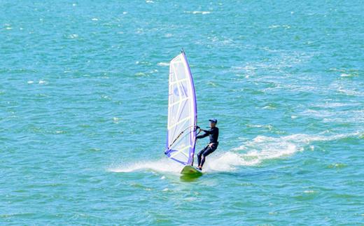 【体験チケット】ウインドサーフィン 1名 レンタル 2時間 レクチャー付き 【マリンショップBUZZ】＜163-005＞