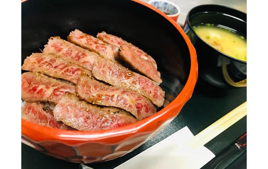 湯布院 ミシュラン掲載　和食「もみじ」選べるランチペアお食事券【黒毛和牛ステーキ丼又は国産鰻丼】