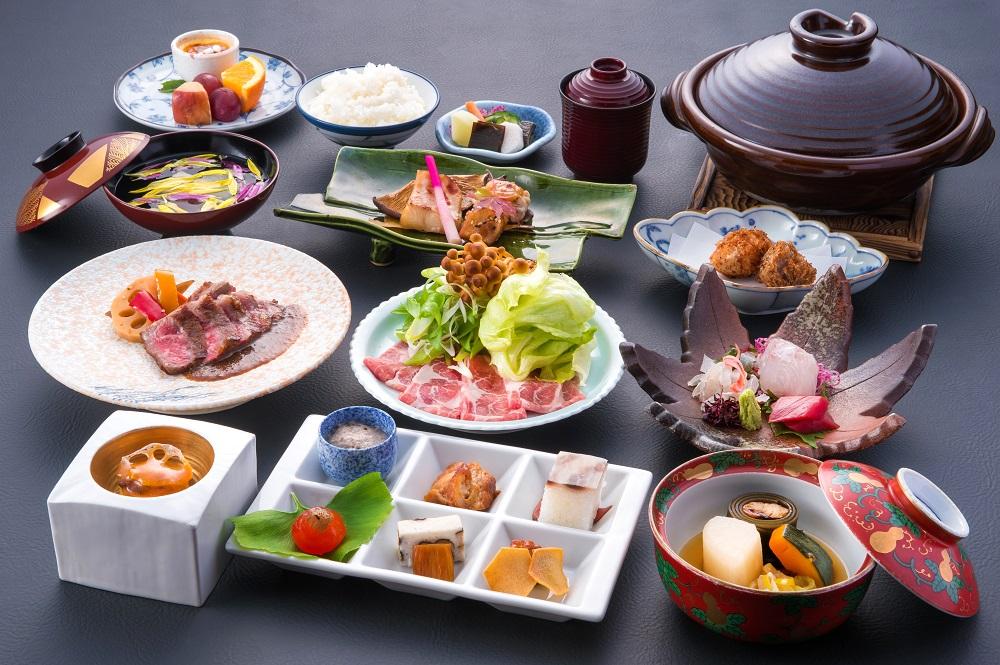 由布院温泉　山のホテル夢想園　1泊2食付ペア宿泊券