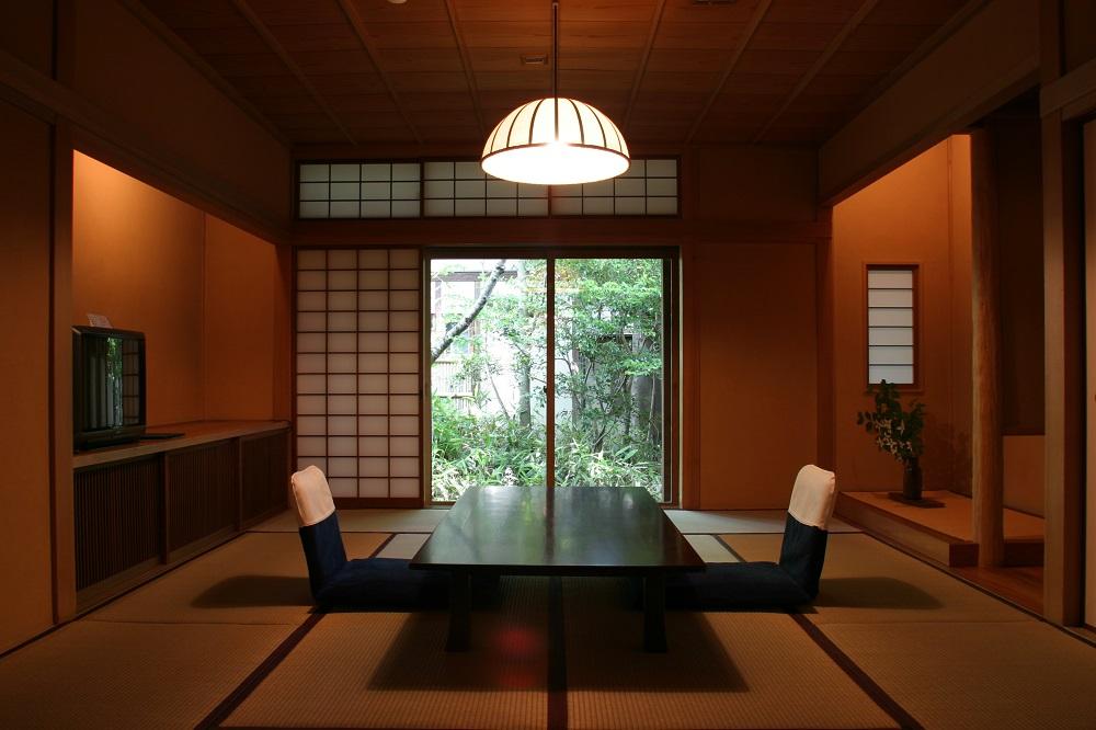 由布院玉の湯ペア宿泊券（１泊２食付き）【GW、お盆、年末年始等ご利用不可日有】