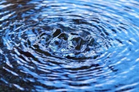 ＜２か月に１度のお届け！全３回 定期便＞天然アルカリイオン水　湯布院温泉水　超軟水　500ｍｌ×24本