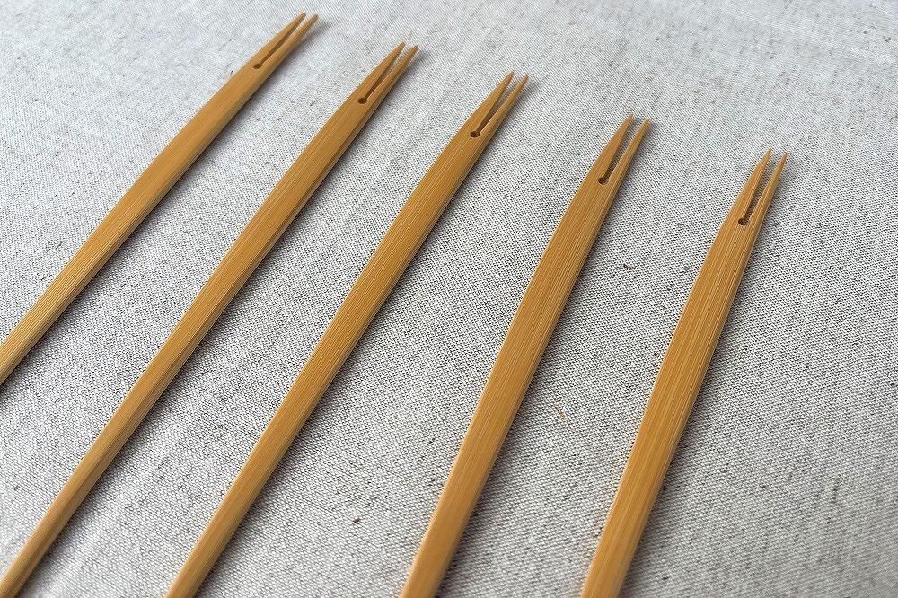 ＜湯布院・カトラリー専門　甲斐のぶお工房＞竹製 さかなフォーク（19cm）5本