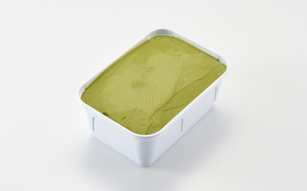 【ANA限定】業務用 アイスクリーム 抹茶 2L ＜『ゆふいんのおいしい牛乳』使用＞【大容量 家庭用 2リットル】