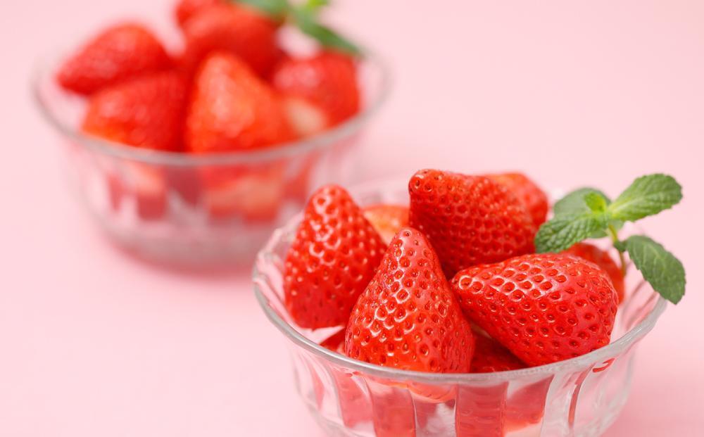 【2026年発送/先行予約】湯布院の温泉で育てたいちご おまかせ約1,840g（約230g×8パック）