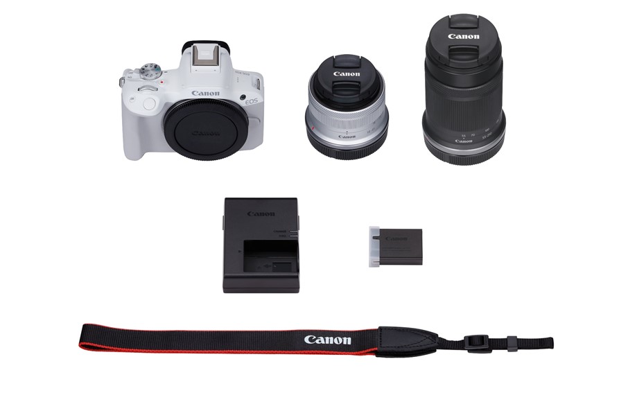 【ホワイト】 キヤノン ミラーレスカメラ EOS R50 ダブルズームキット Canon キャノン 一眼 家電 _0043C-1