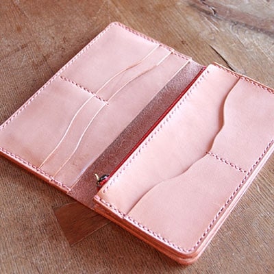 手作りレザーの長財布(葡萄)　YS04