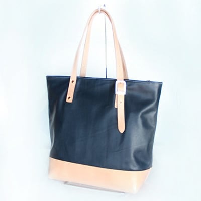 やわらかレザーのトートバッグ(紺系)　YZ04