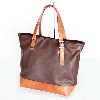 やわらかレザーのトートバッグ(こげ茶系)　YZ08