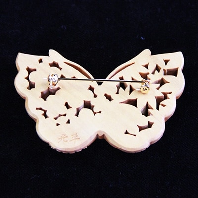 つげ細工 ブローチ(蝶)　約6.5cm×4.5cm