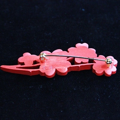 つげ細工 ブローチ(四つ葉のクローバー/拭き漆仕上げ)　約7cm