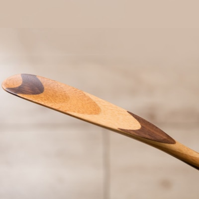 〈職人の手づくり〉竹×ウォールナット製の靴べら(1本)　AZ05