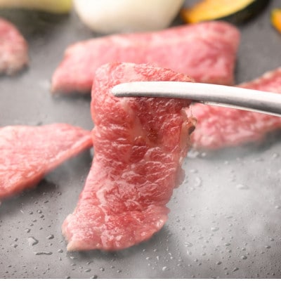 おおいた和牛使用【肉おせち】厳選焼肉とオードブルの二段重【合計1,420g】つけだれ、祝箸付き【配送不可地域：離島・北海道・沖縄県・東北】