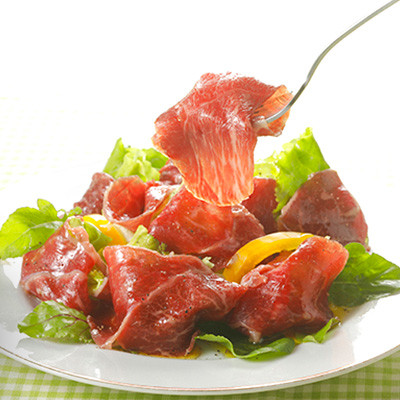 【とろける口どけ、程よい塩味に魅了されるリピーター続出!おおいた和牛の贅沢生ハム】150g(日出町)【配送不可地域：離島】