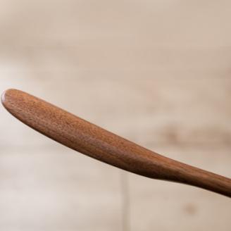 【職人の手づくり】ウォールナット製の靴べら(1本)　AZ04