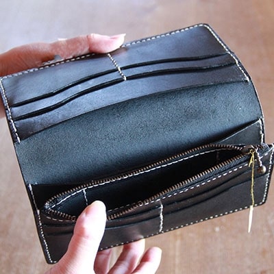 手作りレザーの長財布(ブラック)　YS01