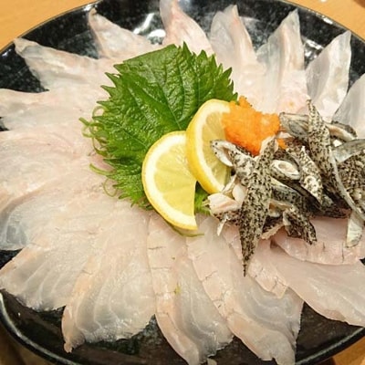 日出産とらふぐ刺身とくえ刺身の味くらべ(2人前)【配送不可地域：離島】