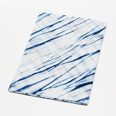 天然灰汁発酵建　藍染ハンカチ　AG01