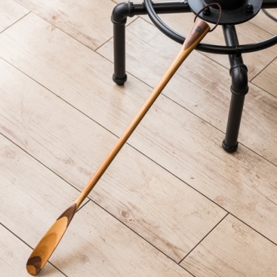 〈職人の手づくり〉竹×ウォールナット製の靴べら(1本)　AZ05