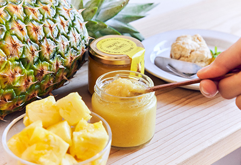 AOSHIMA BOOKS & PINEAPPLE GIFT BOX パイナップル ケーキ コーヒー