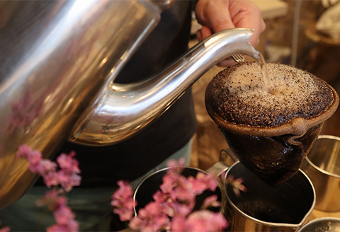 焼き立て自家焙煎珈琲豆おまかせ2種類&カフェオレベース1本セット