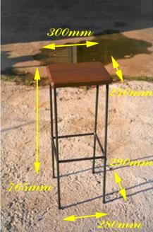 鉄職人の作る素朴なカウンターチェアー<ばすぷすん工房>
