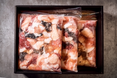 【自社農場和牛】黒毛和牛ミックスホルモン 1.5㎏（国産 黒毛和牛 牛肉 ホルモン 焼肉 BBQ 冷凍 送料無料）