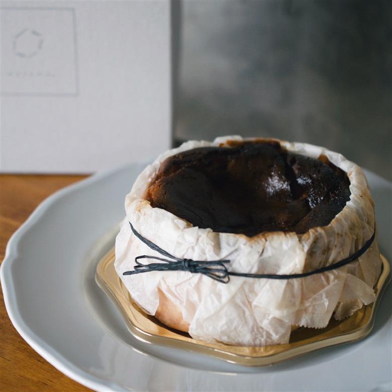 【グルテンフリー】塩キャラメルバスクチーズケーキ 1ホール