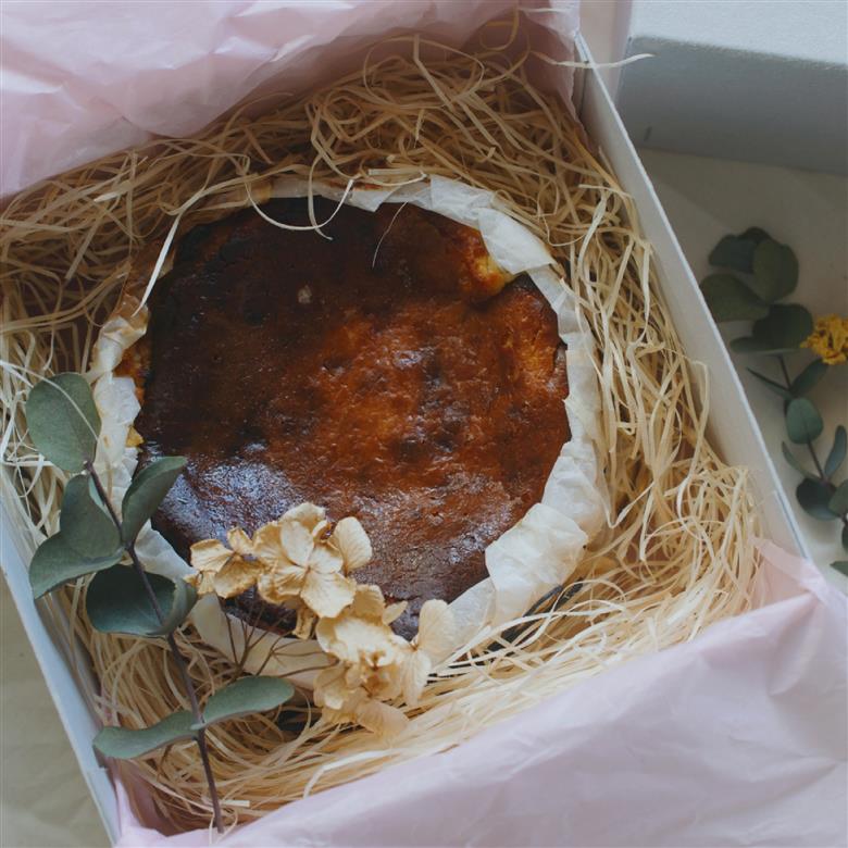 【グルテンフリー】塩キャラメルバスクチーズケーキ 1ホール