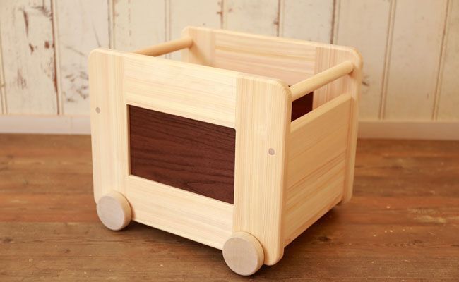 コロコロおもちゃ箱<ｳｫｰﾙﾅｯﾄ：川﨑ｸﾗﾌﾄ>