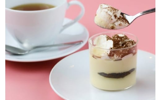 ＜低糖質・小麦粉不使用＞口の中でとろけるスイーツセット [Sweets cafe SEIKADO 宮崎県 日向市 452060815] 菓子 お菓子 スイーツ レアチーズケーキ ロールケーキ ティラミス