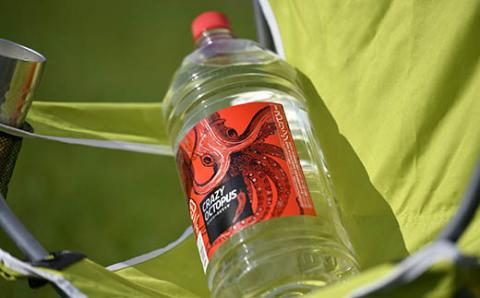 築地銀だこ×やまや蒸留所『CRAZY OCTOPUS』芋焼酎　大容量4Lペット【3月11日終了】＜1.2-35＞