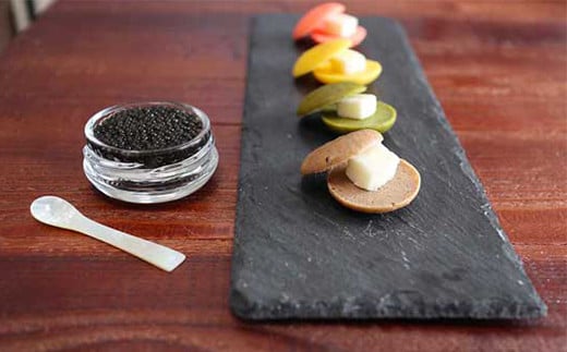 MIYAZAKI CAVIAR1983 12g＆ブリニセット 国産「ジャパンキャビア」 宮崎キャビア1983 鮎のよしの＜3.5-3＞ 通常お届け
