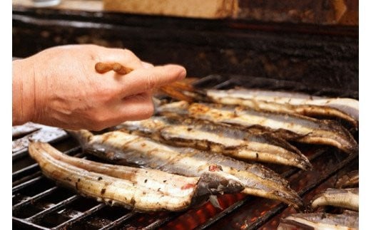 老舗「本部うなぎ屋」鰻の蒲焼280g カット済み 国産うなぎ<3-8>魚介類 鰻 ウナギ 蒲焼き 宮崎県西都市 決済完了より30日以内の発送