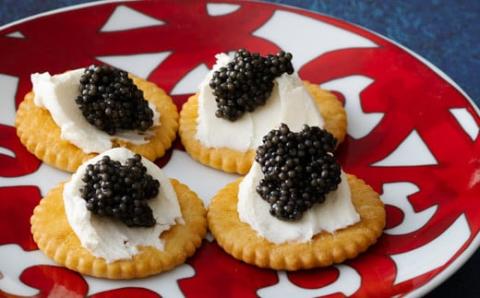 THE・CAVIAR(ザ・キャビア)3種食べ比べセット バエリ・オシェトラ・スターレット詰め合わせ 合計60g [高級 国産 日本産 ギフト 贈答 贈り物 プレゼント お中元 化粧箱入り BAERII OSETRA STERLET] TF0510-P00066