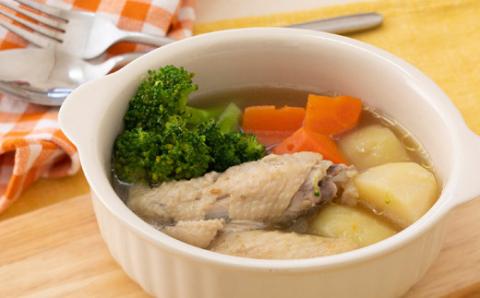 《時短調理に最適!味付き鶏肉》国産チキンバラエティセット 6種類の味付き肉詰め合わせ1.3kg [一人暮らし 味付きチキン 手羽先 若鶏モモ肉 むね肩肉  ハラミ 小肉 1300g 小分け さつま地鶏屋] TF0396-P00033