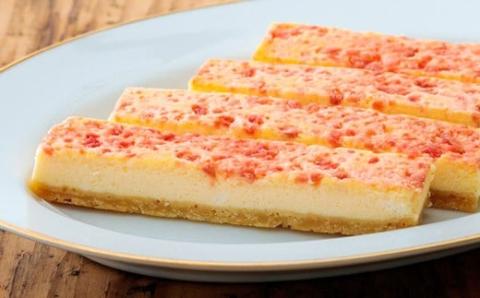 【定期便6ヶ月】くるみの里だより(偶数月発送) ケーキハウスくるみの里のお菓子・焼き菓子セット [チーズケーキバー 生チョコレートバー 苺 ストロベリー 抹茶 『おいしい特産品を詰め込んだ定期便特集』-宮崎県高原町] TF0345-P00010