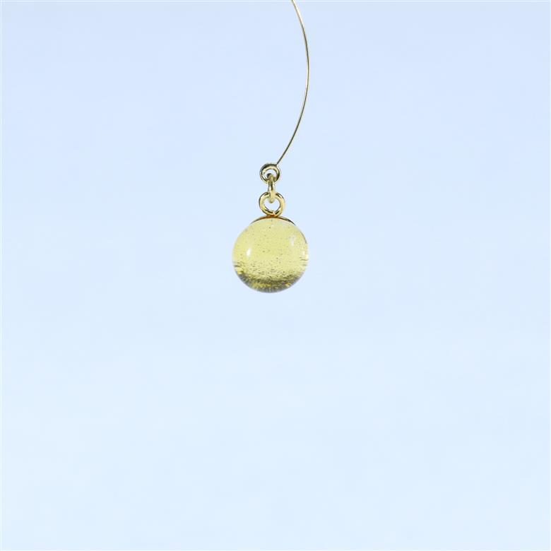 アクセサリー プチピアス（カラー：クリア） クリア